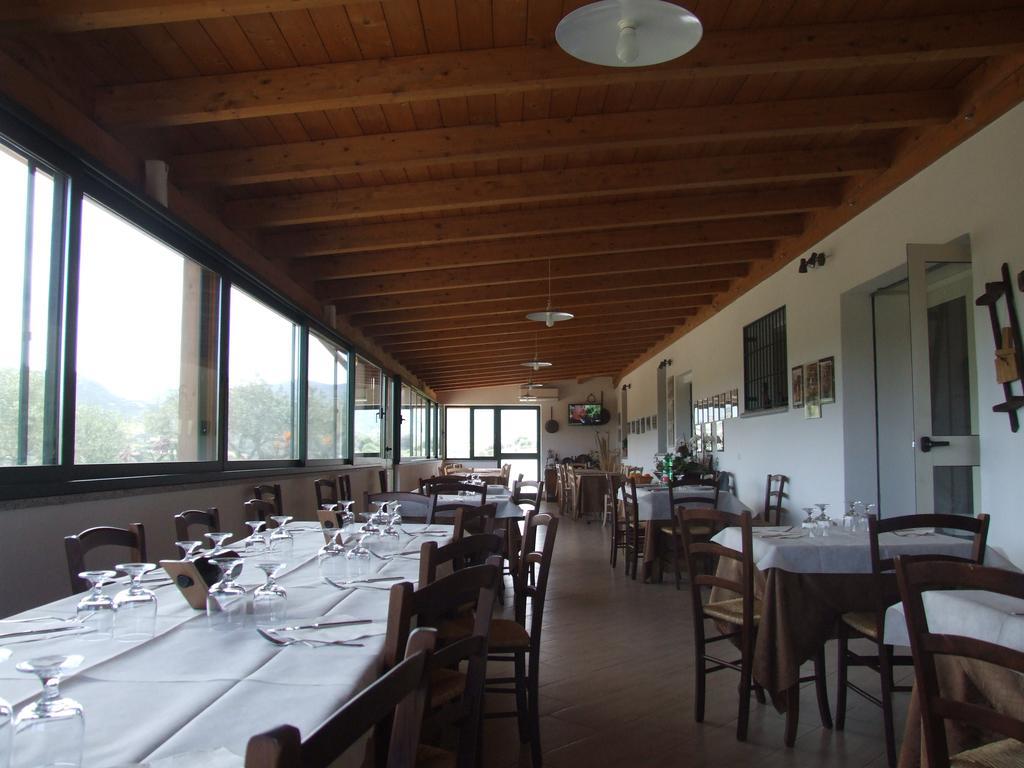 Agriturismo Locoe โอเลียนา ภายนอก รูปภาพ