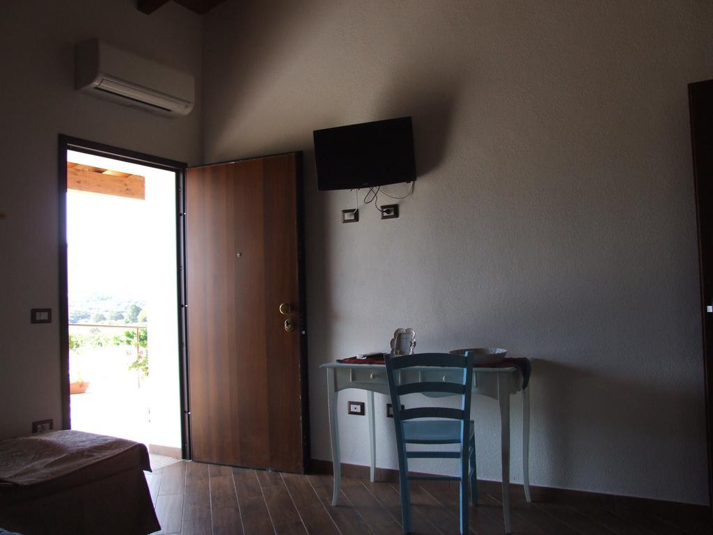 Agriturismo Locoe โอเลียนา ภายนอก รูปภาพ